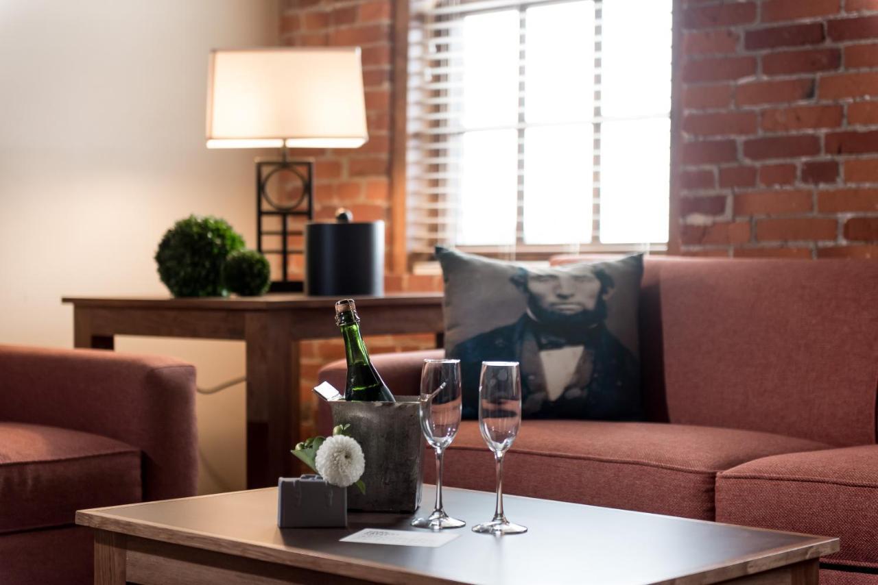 Cork Factory Hotel Lancaster Bagian luar foto