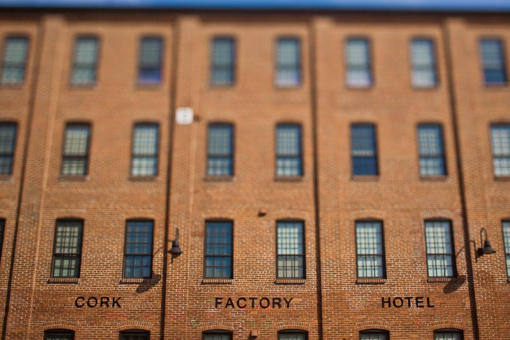 Cork Factory Hotel Lancaster Bagian luar foto
